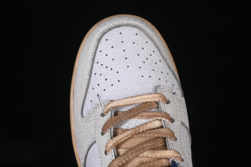 Nike Stranger Things x SB Dunk Low Skateboarding Shoes with Inverted Swoosh - IH6766-001