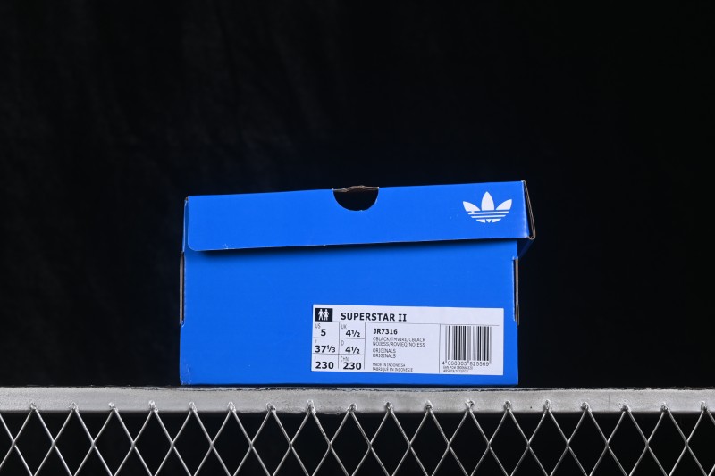 Adidas Originals Superstar II Retro Sneakers with Shell Toe Design - JR7316