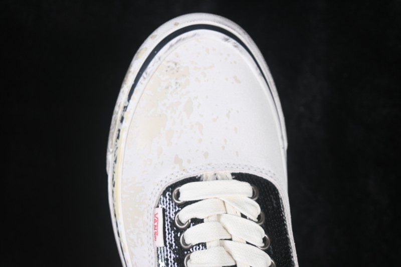 Vans Authentic 44 Premium Low-Top Skateboarding Shoes - VN000DB8MCG