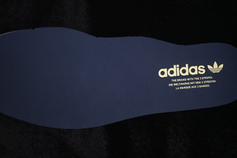 Adidas Originals Gazelle Indoor Retro Low-Top Casual Skateboarding Shoes with Anti-Slip Wear-Resistant Sole - IH6798