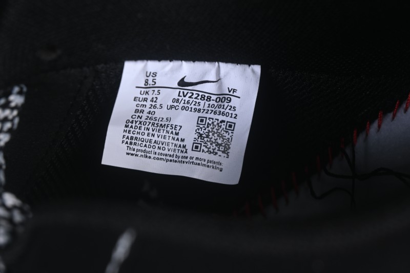 Nike Air Force 1 '07 Low Basketball Shoes with Classic Cushioning - LV2288-009