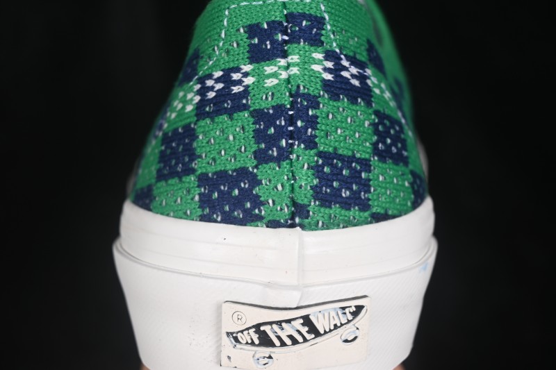 Vans Authentic 44 Low-Top Casual Skateboarding Shoes with Vulcanized Sole - VN000EJC5W3