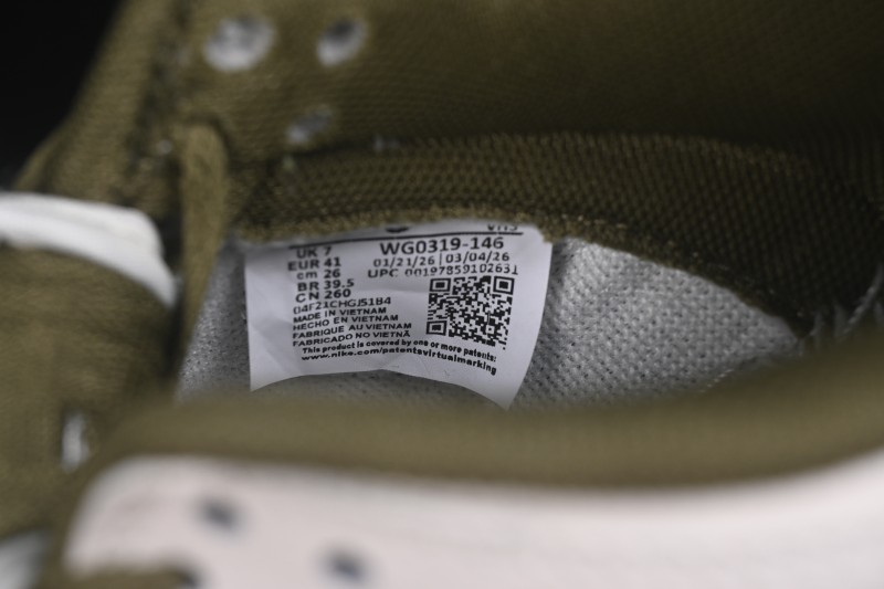 Nike SB Dunk Low Skateboarding Shoes with Classic Design and Durable Construction - WG0319-146