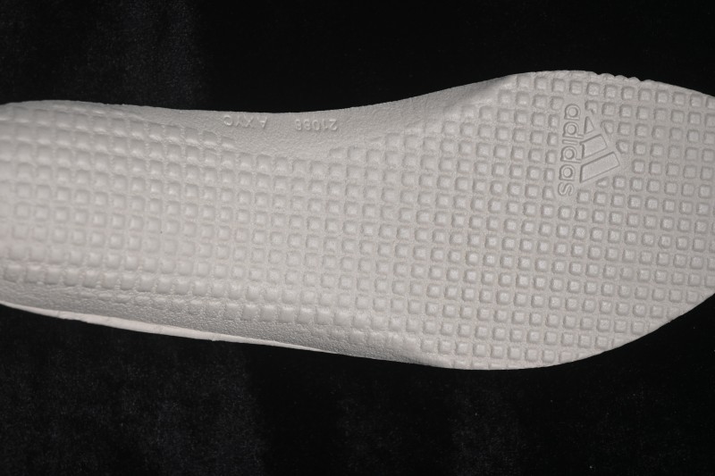 Adidas HyperBoost Edge Running Shoes with Breathable Cushioning - KI1939