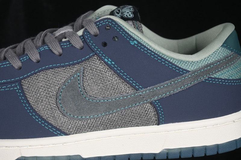 Nike SB Dunk Low Skateboarding Shoes with Cushioned Collar - IH1942-002