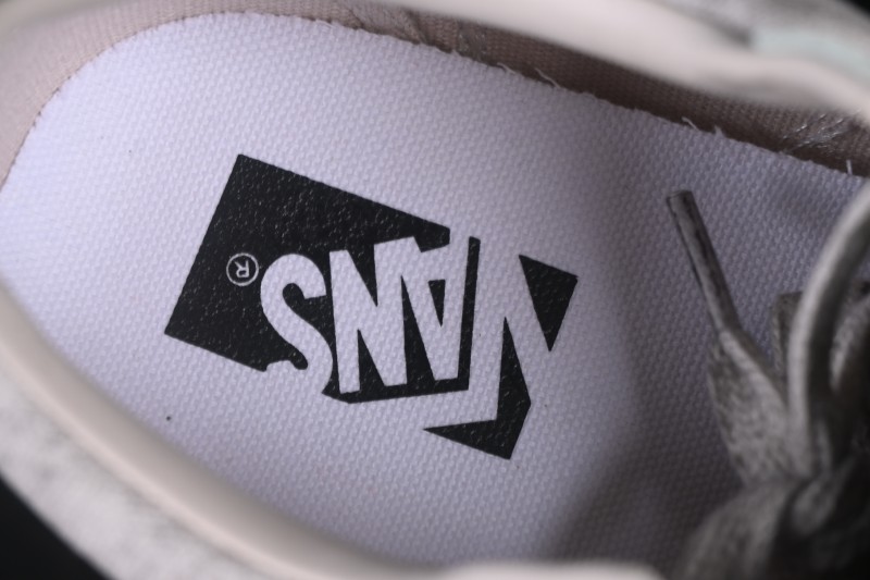 Vans Old Skool 36 Premium Low-Top Casual Skateboarding Shoes - VN000E8V2N1