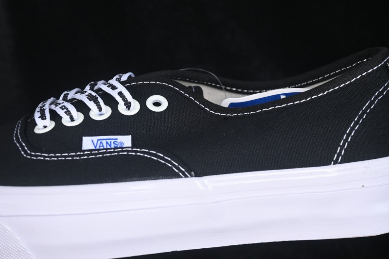 Vans Authentic 44 Low-Top Casual Skateboarding Shoes with Vulcanized Sole - VN0A4BV91WX