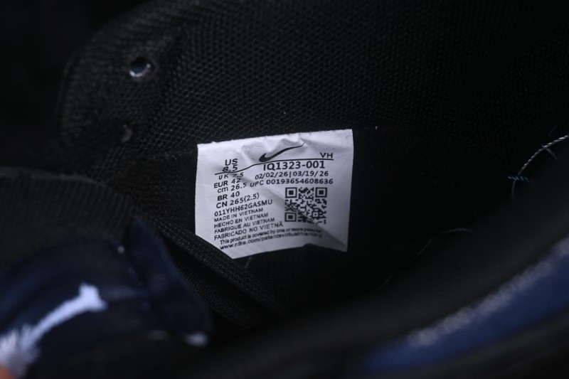Nike SB Dunk Low Pro Skateboarding Shoes with Cushioned Collar - IQ1323-001