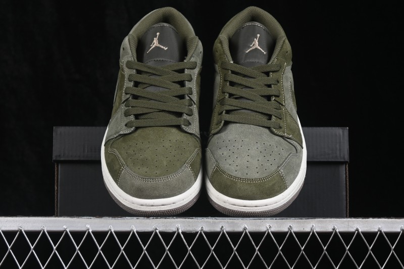 Nike Air Jordan 1 Low Retro Basketball Shoes with Classic Design - FQ3055-300