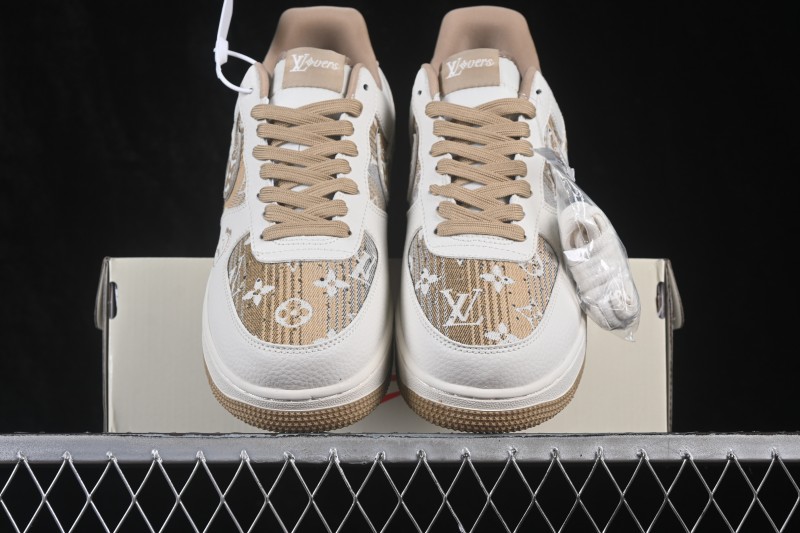 Nike Air Force 1 '07 Low Casual Sneakers with Full-Length Air Cushion - DW8806-031