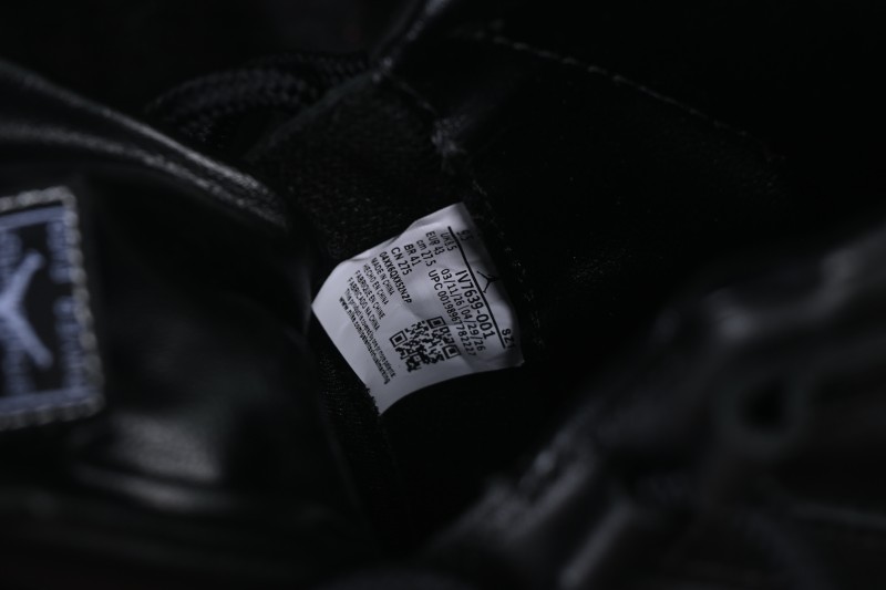 Comme des Garçons x Nike Air Jordan 11 Black - IV7639-001