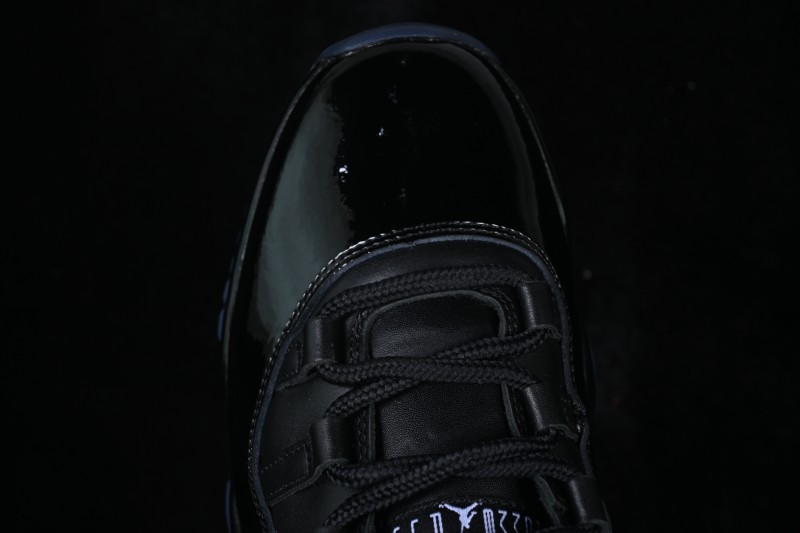 Comme des Garçons x Nike Air Jordan 11 Black - IV7639-001