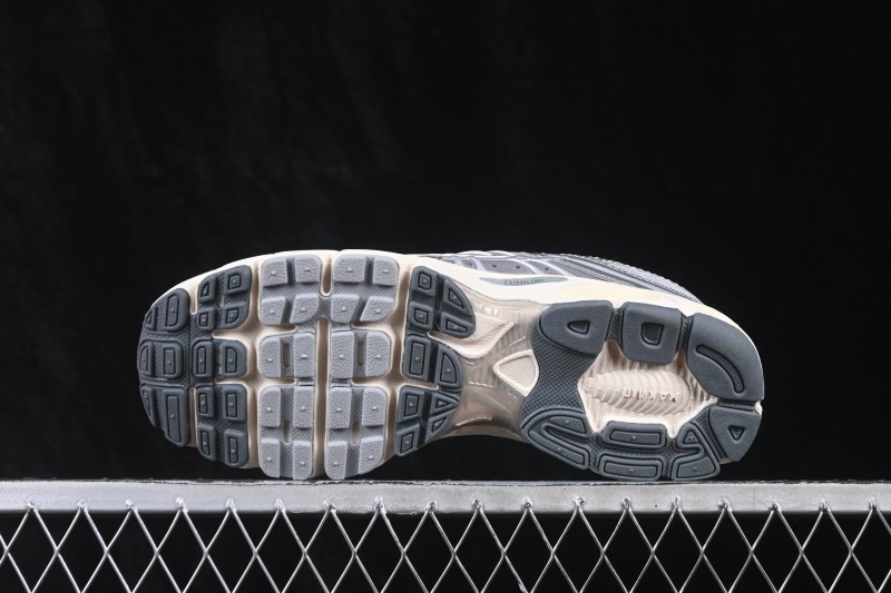 Nike Air Max Moto 2K Retro Running Shoes with Air Cushion - IQ7592-077