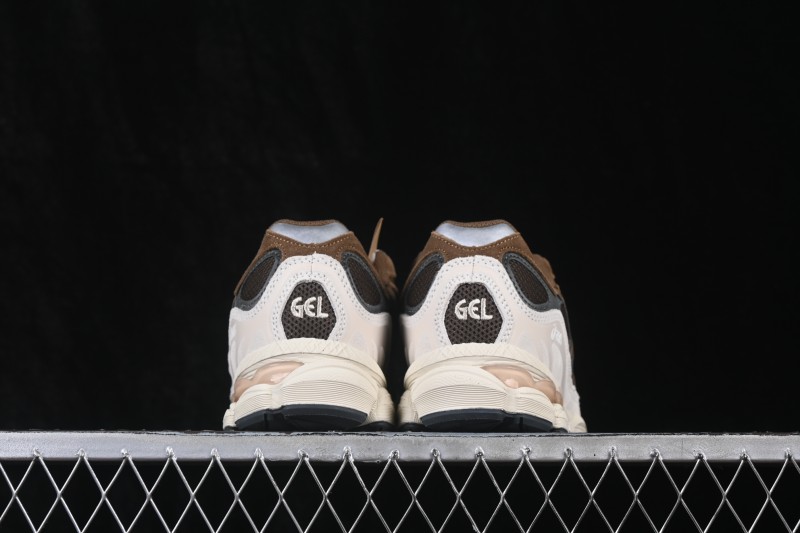 Asics Gel-NYC Retro Running Shoes with Suede and Mesh Upper - 1203A383-201