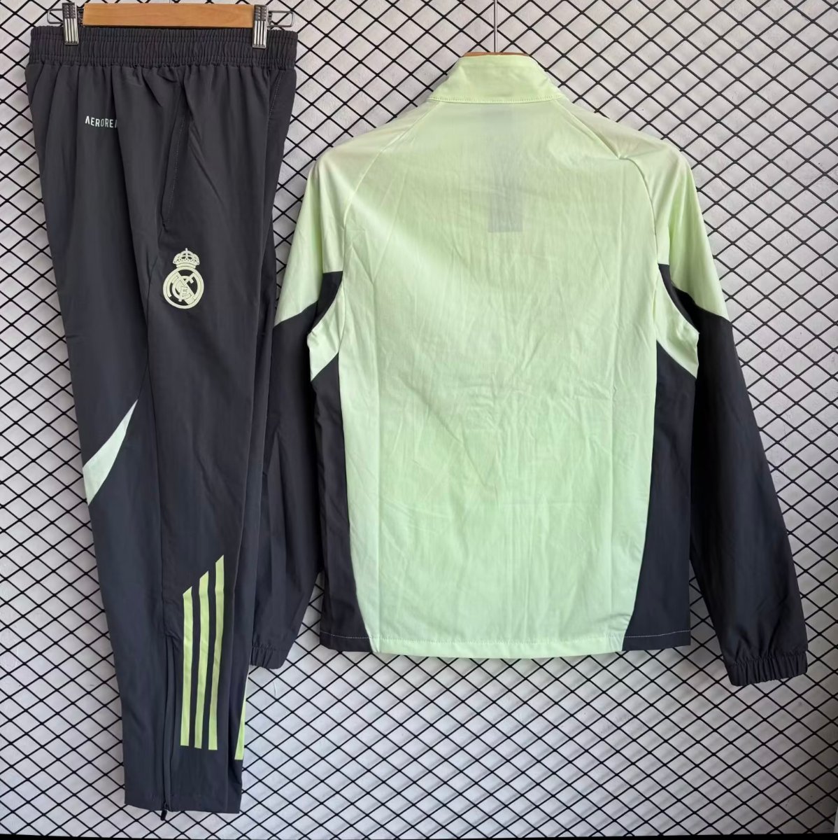 25/26 Real Madrid Green with Grey Full zipper Jacket Tracksuit+ long pants